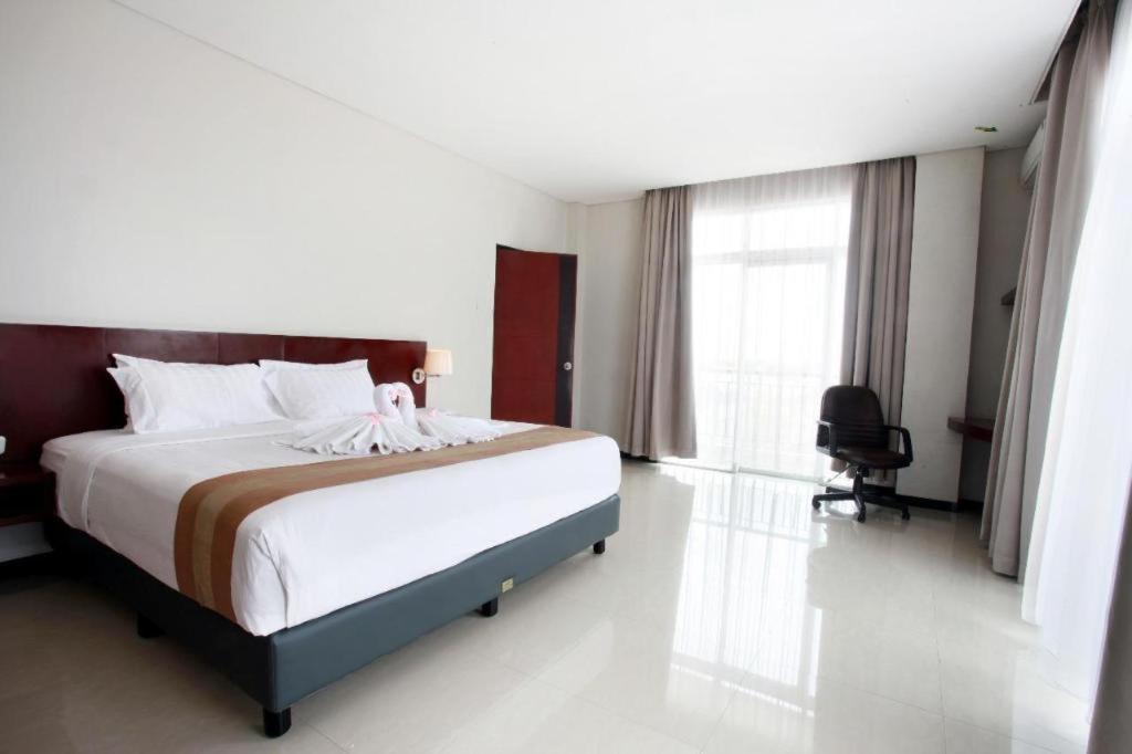 Karlita Hotel Tegal מראה חיצוני תמונה